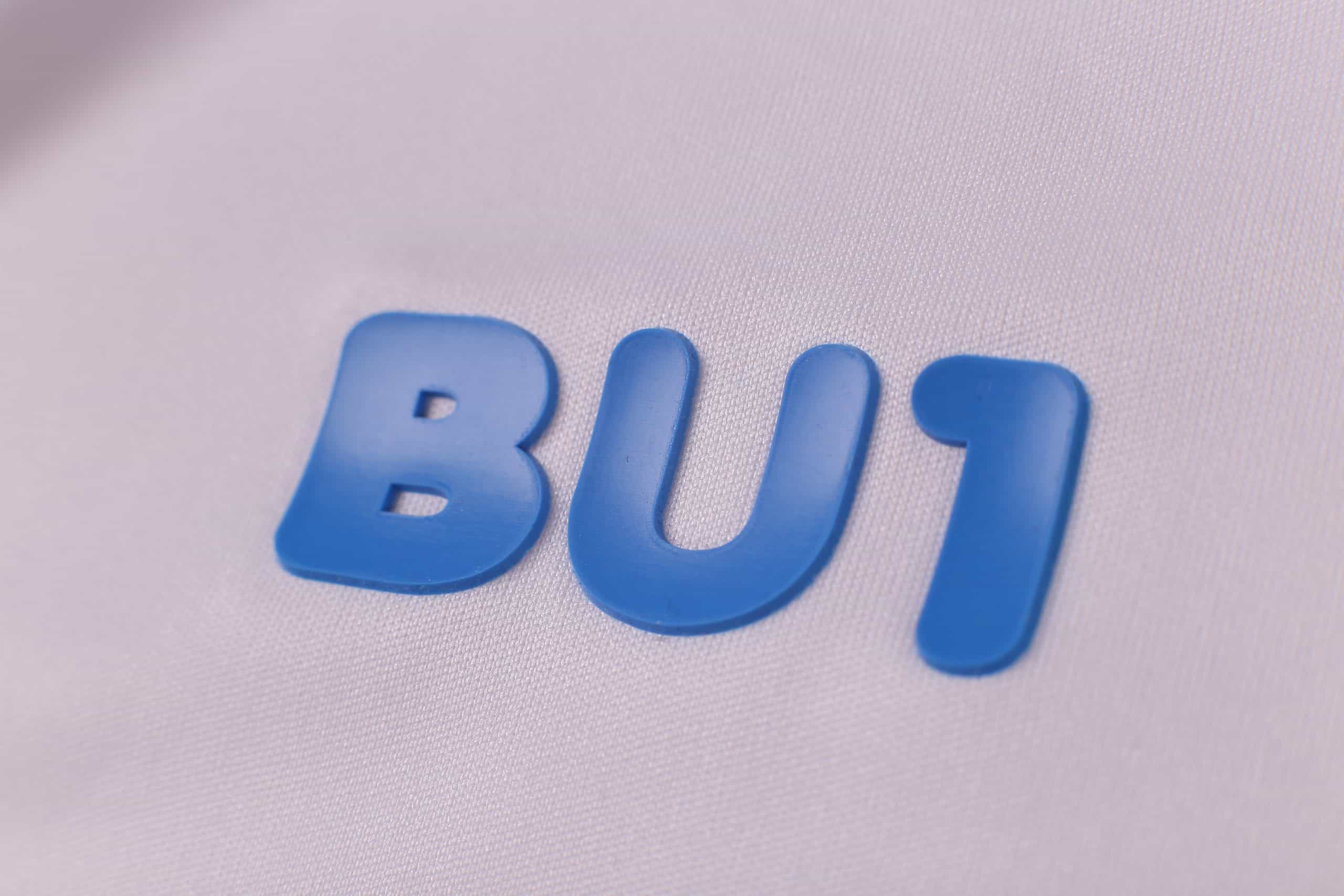 BU1 dres 20 bílý